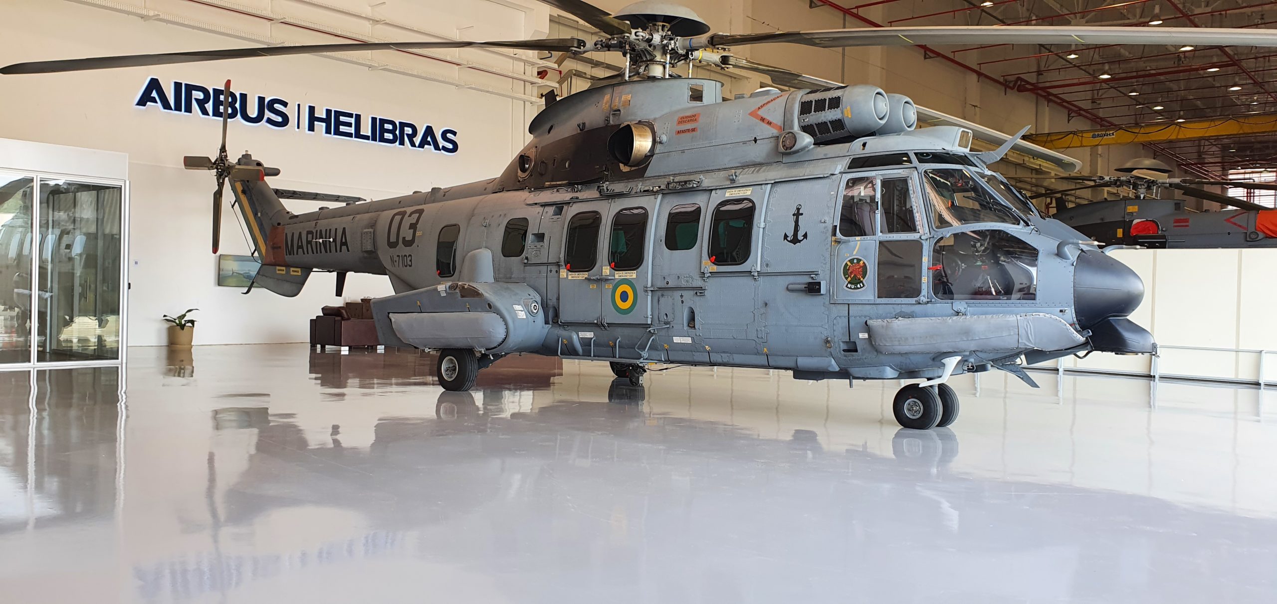 UH-15-MB-E1nccleXsAgRdyl-scaled
